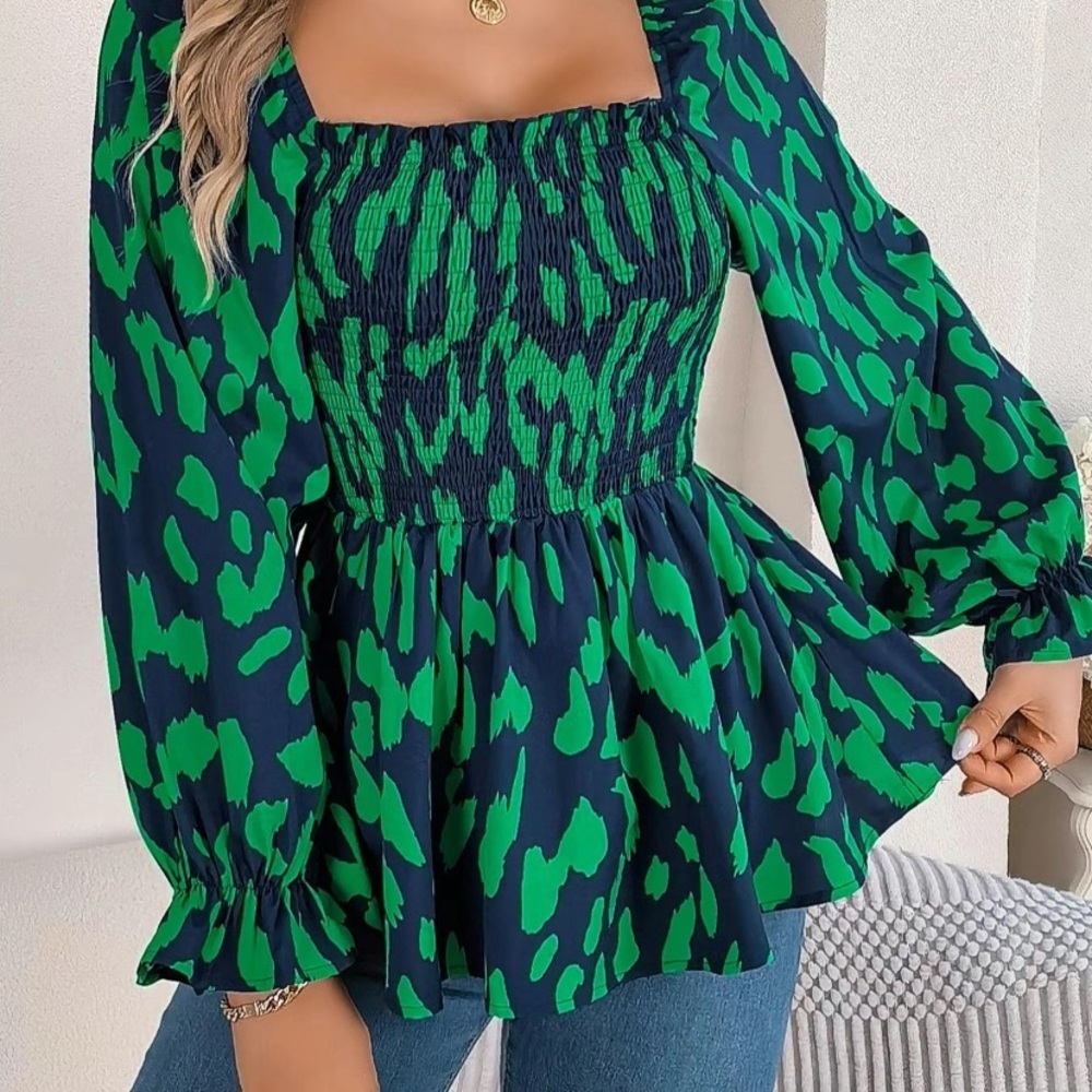 Blouse Women’s Leopard Print Ruffle Hem Shirred